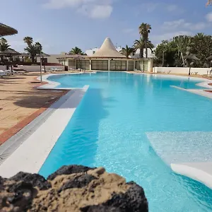Lido-playa Roca With Sea Front Access - Free Ac - Wifi Costa Teguise